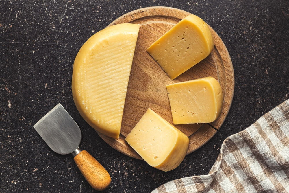 flat-cheese-knife