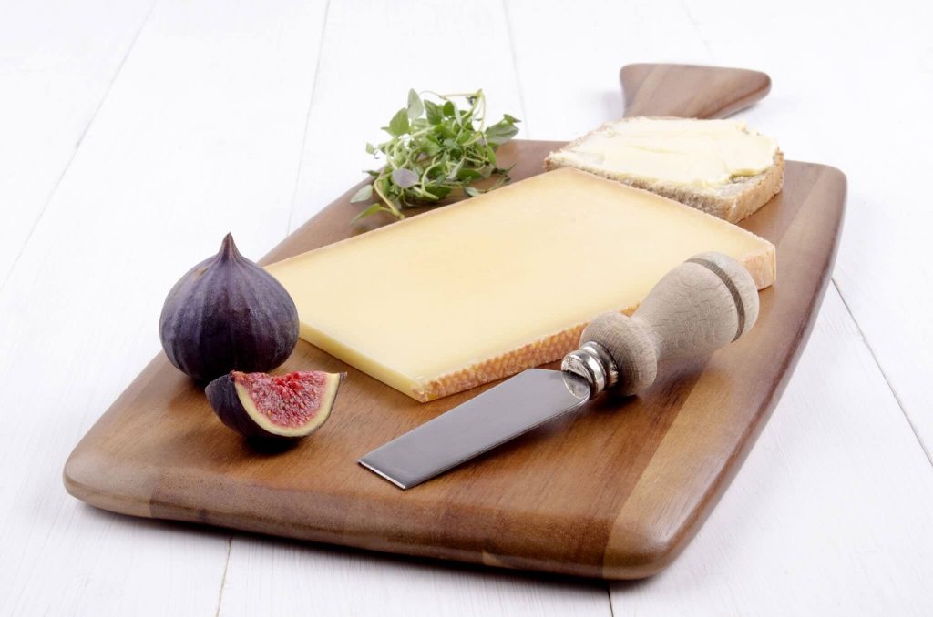 narrow-plan-cheese-knife